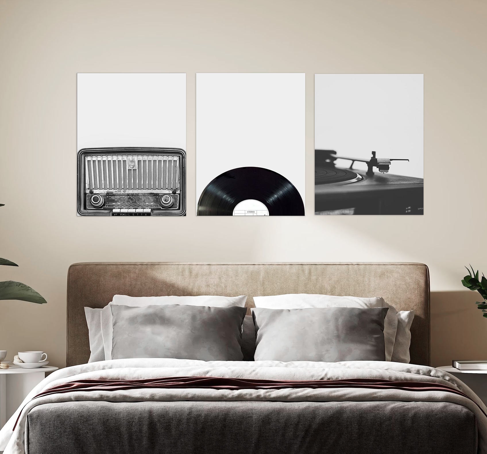 Retro Vibes: Vinyl and Radio Canvas Art Set for Bedroom Decor